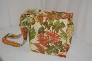 "Organize your life" messenger bag